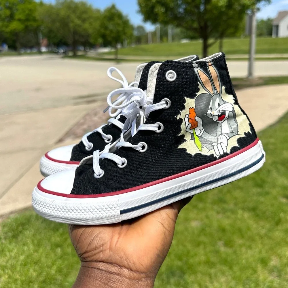 Converse Chuck Taylor Bugs Bunny 80th Anniversary High Top Sneakers Kids Size 1